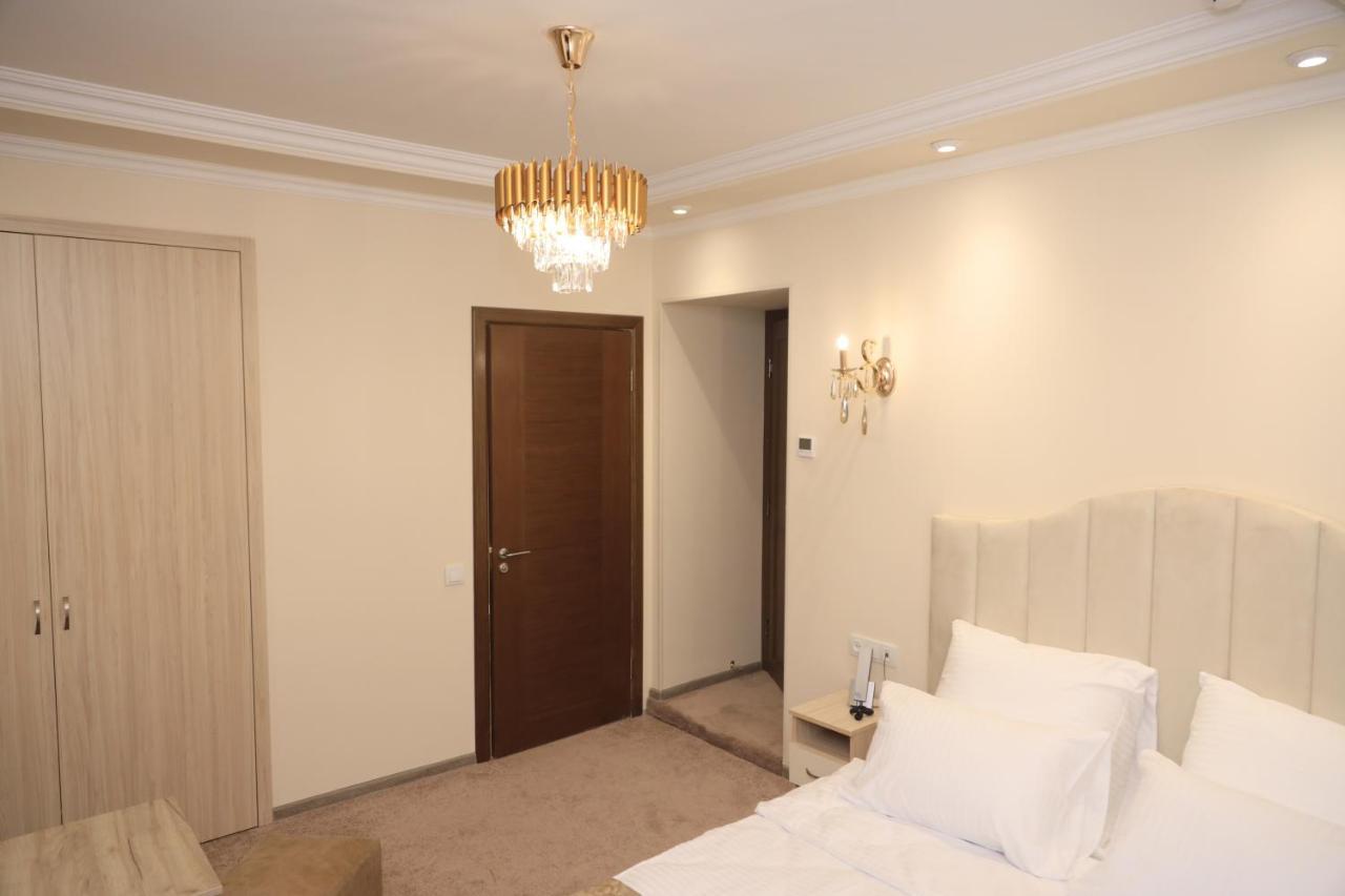 Delin Hotel And Tours Yerevan Exterior foto