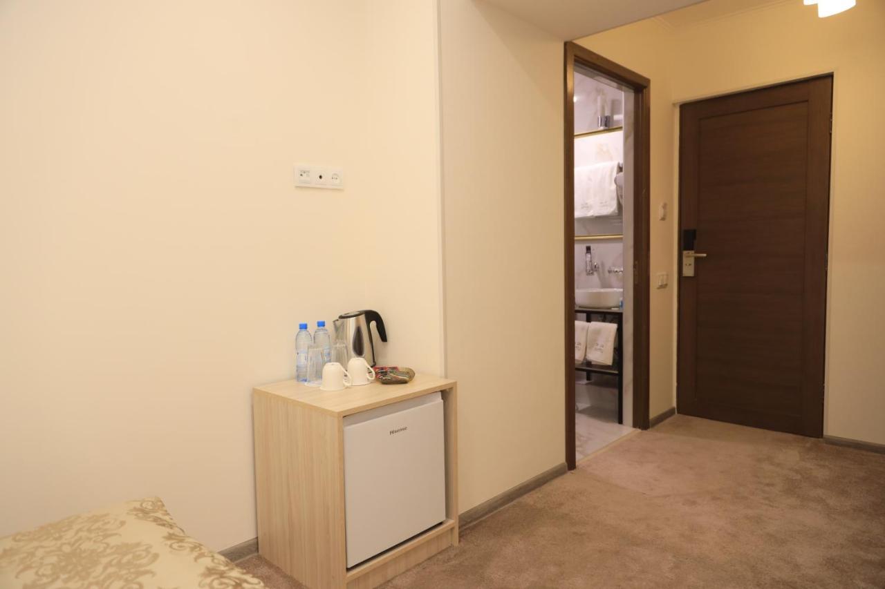 Delin Hotel And Tours Yerevan Exterior foto