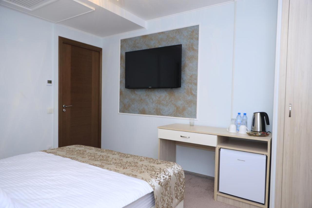 Delin Hotel And Tours Yerevan Exterior foto