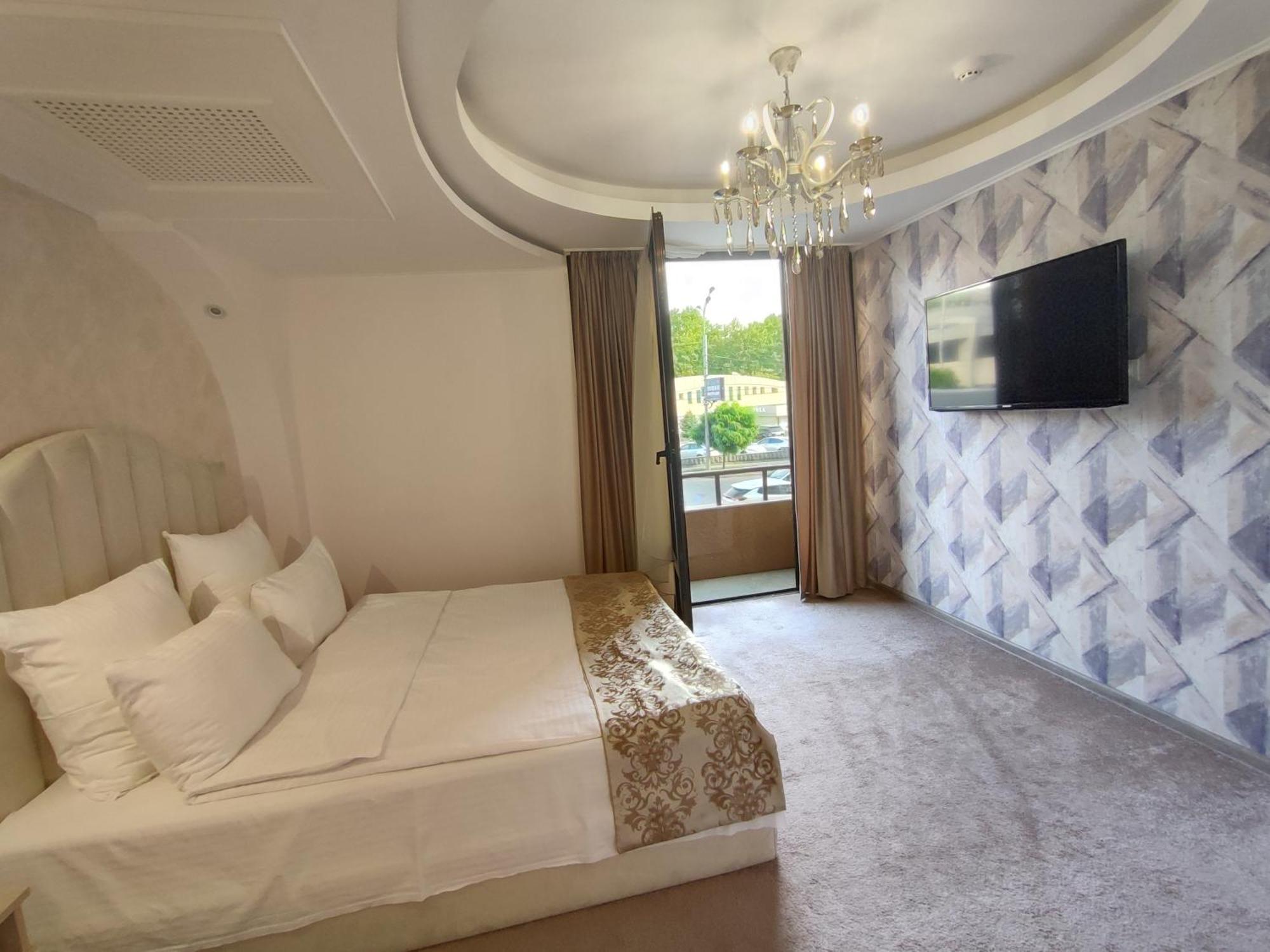 Delin Hotel And Tours Yerevan Exterior foto