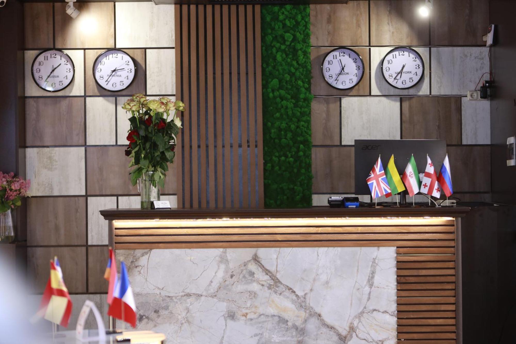 Delin Hotel And Tours Yerevan Exterior foto