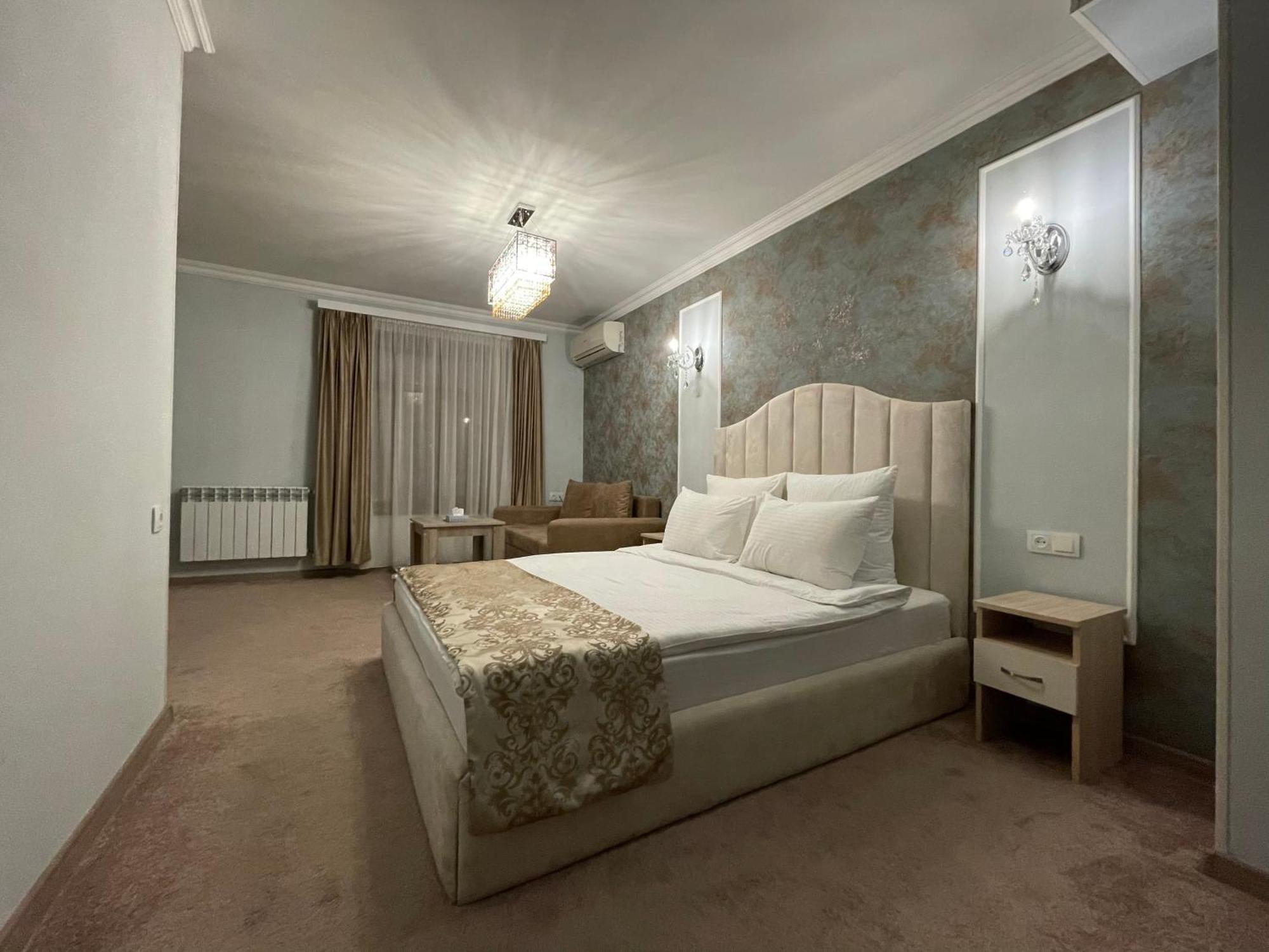 Delin Hotel And Tours Yerevan Exterior foto